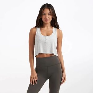 Vuori Cove Crop Tank